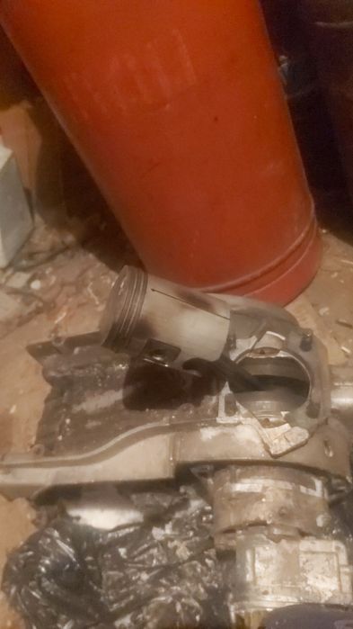 Продам двиготель иж плонета 4