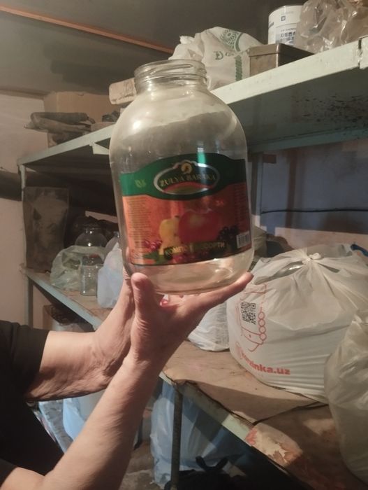 Продам стеклянные банки 3 литровые