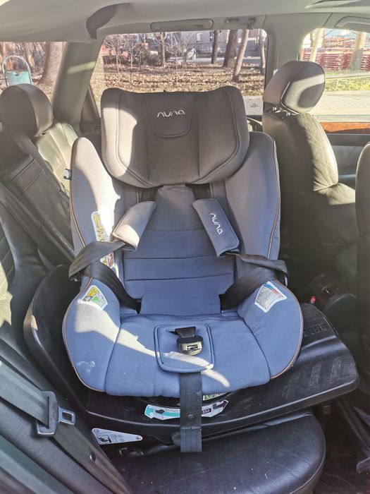 Детско столче Nuna 0-15м 360  isofix позиция сън
