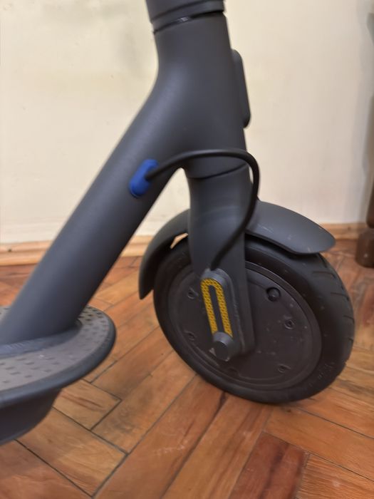Trotinetă electrică Xiaomi Mi Electric Scooter 3