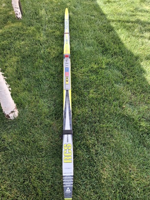 Schiuri Ski fond Fischer RCS skatecut plus 176 cm cu legaturi