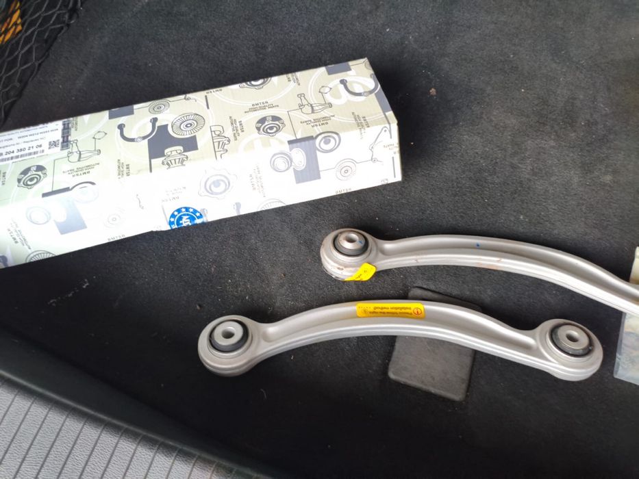 Задний рычаг на Мерседес