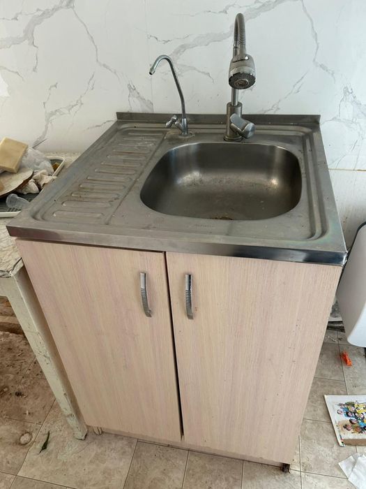 Продается старая мебель