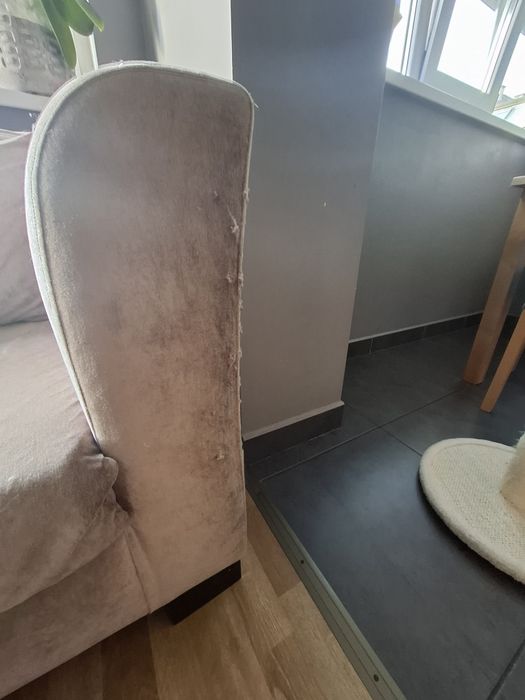 Диван,  триместен