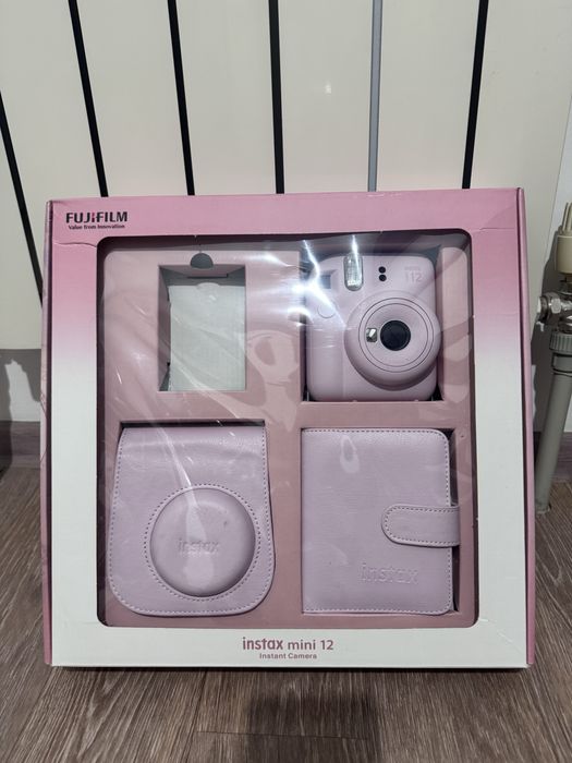 Instax mini 12 (инстакс)