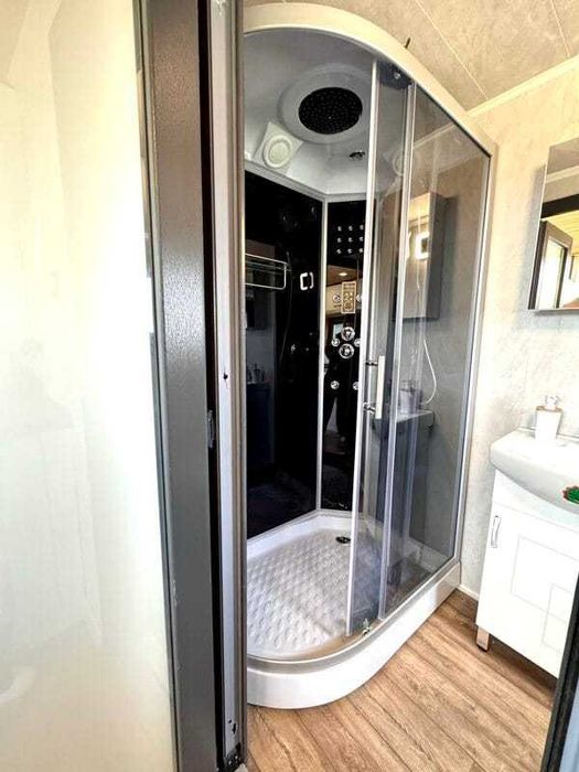 Мобилна къща на колела 38 м², 2 етажа - Бартер