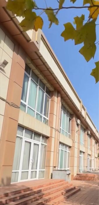 Ibn Sinoda 2 etaj+ padval 675kv bino, ishlatishga tayyor xolatda. 3,3S