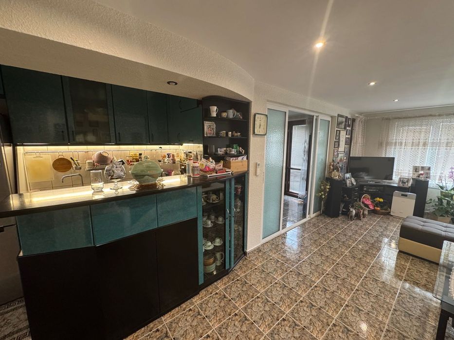 3-Стаен апартамент в кв. Редута