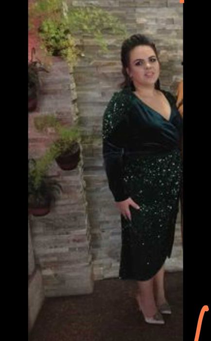 Rochie verde cu paiete