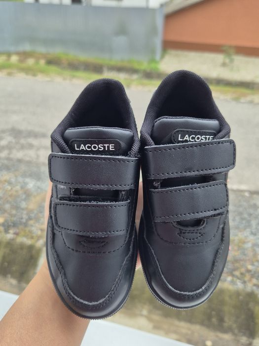 Pantofi sport negri,marca Lacoste mărimea 24 Noi in cutie!