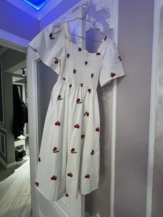 Продам все платья по 5 тыс