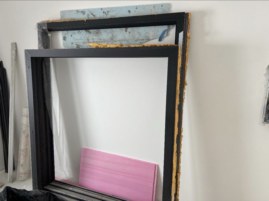 Geamuri termopan negre salamander bluevoltion