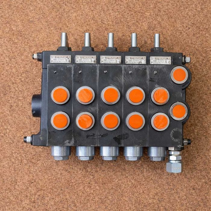 Гидрораспределитель РХ 346 (5-ти секционный) раздвижения опор Ивановец