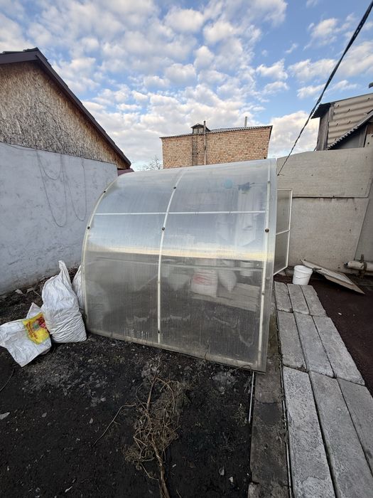 Теплица для дачи  или огорода