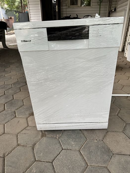 Продам посудомоечную машину