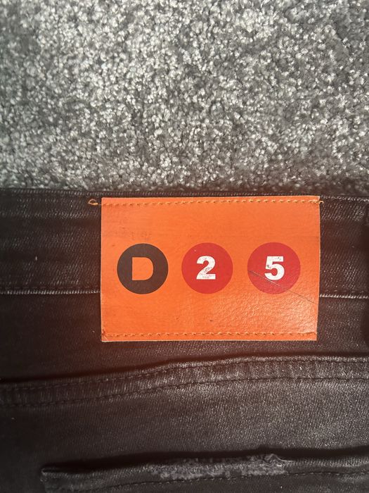 blugi dsquared2 scurti