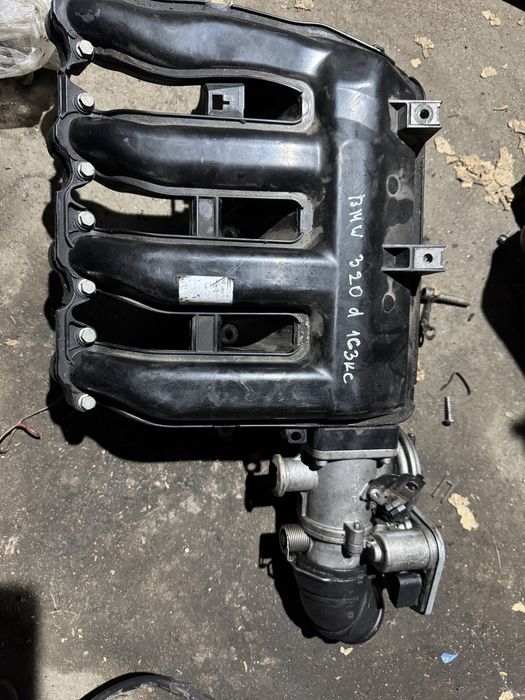 Колектор с дросел за БМВ 320д Е90,Е91