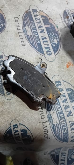 placute fata  volkswagen golf 5 2005