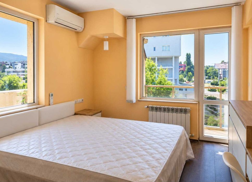 Дава се под наем Тристаен апартамент в София, Витоша - 94 кв.м за 900 € - Снимка #4