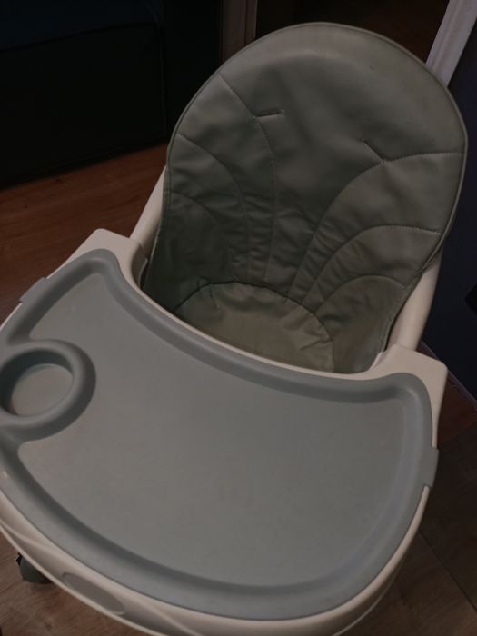 Срочно продам стульчик для кормления