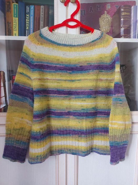 Связанный свитер, джемпер