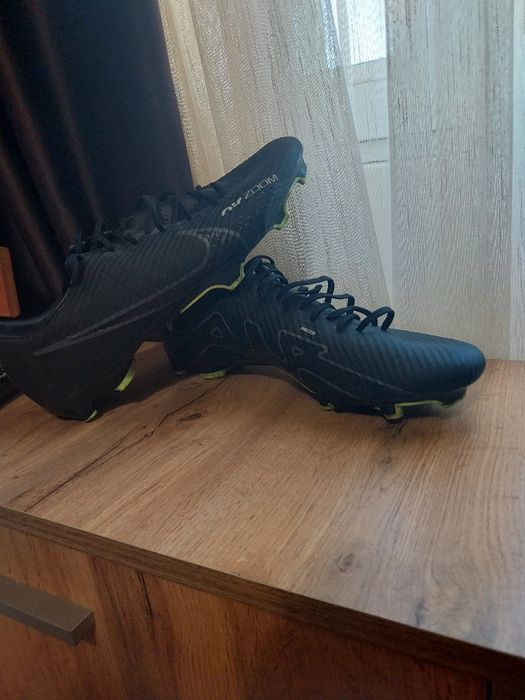 Футболни Бутонки  Nike Zoom Vaper 15 Academy