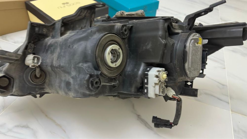 Фары на Toyota Camry 55