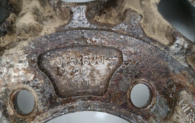 Janta aliaj 15 Inch, 6 X 139,7 265/70 R15 Mitsubishi Pajero a 3-a gen