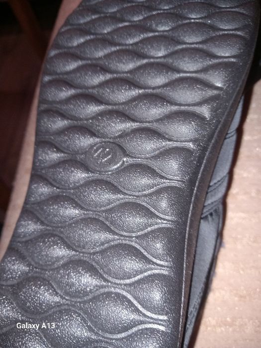 Продавам обувки за зимата