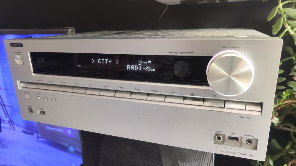 Onkio TX-NR 709 перфектен