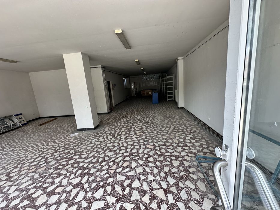 Casă + spațiu comercial de vânzare – Reșița, zona Muncitoresc