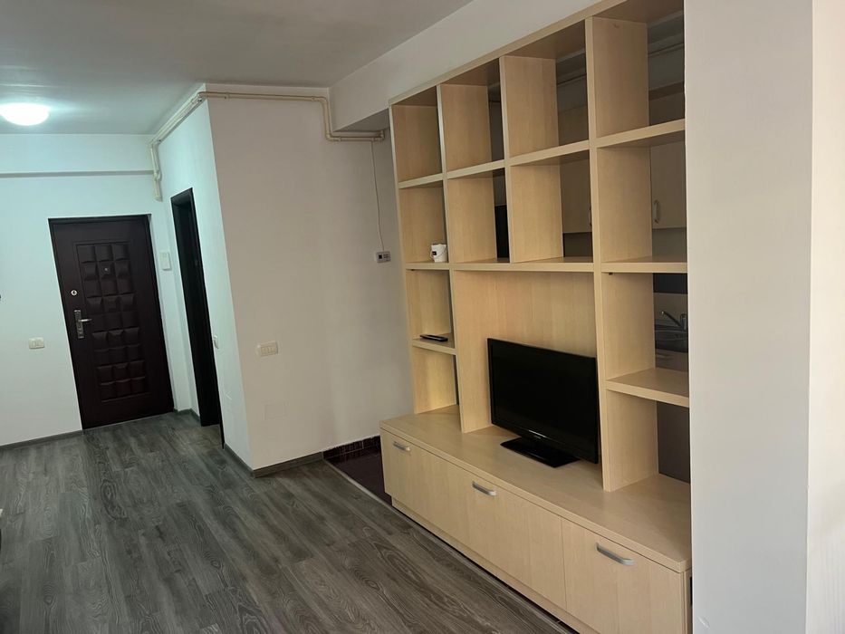 Vand Garsoniera In Residence  Militari