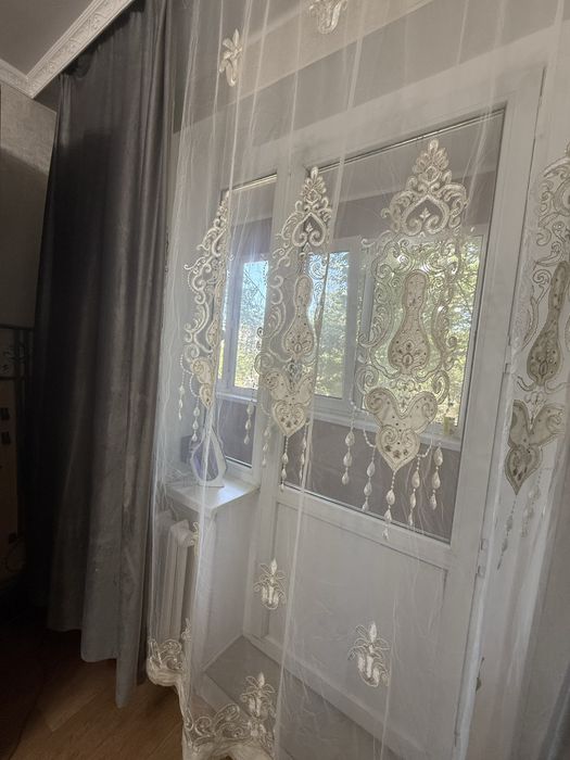 Продам шторы на зал