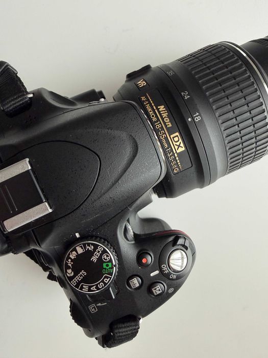 Nikon D5100 комплект на 2618 кадъра