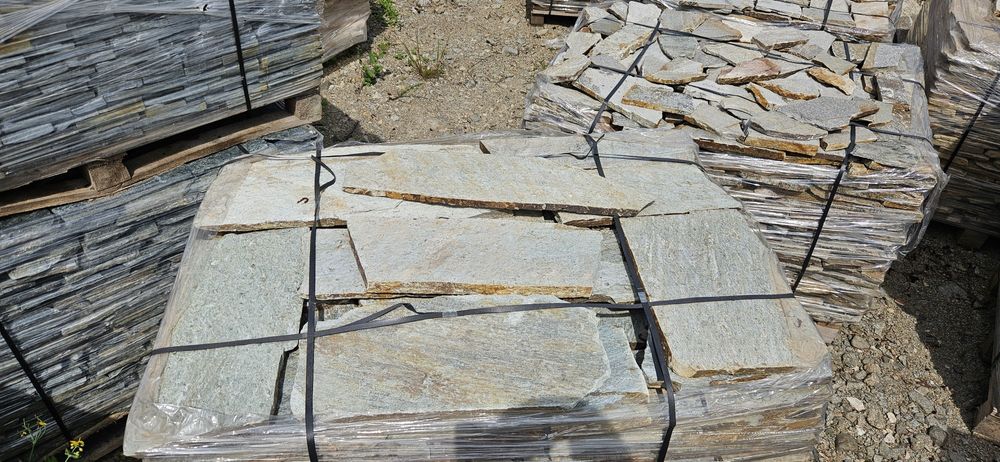 Piatră naturală diversă