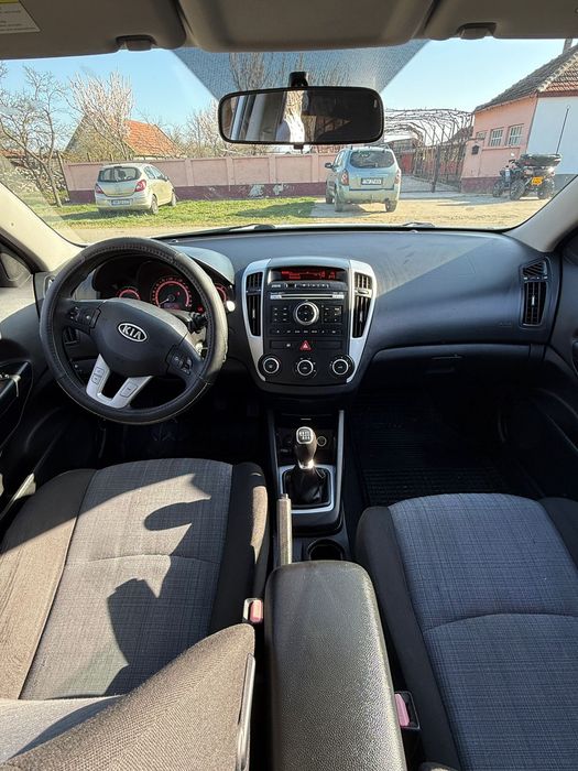 KIA Ceed 2011 — imagine 5
