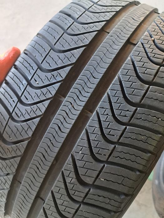 2 anvelope Allseasons 225 40 r18 Pirelli