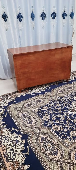 Сандық сатылады. Іші кең біраз заттар сиып кетеді