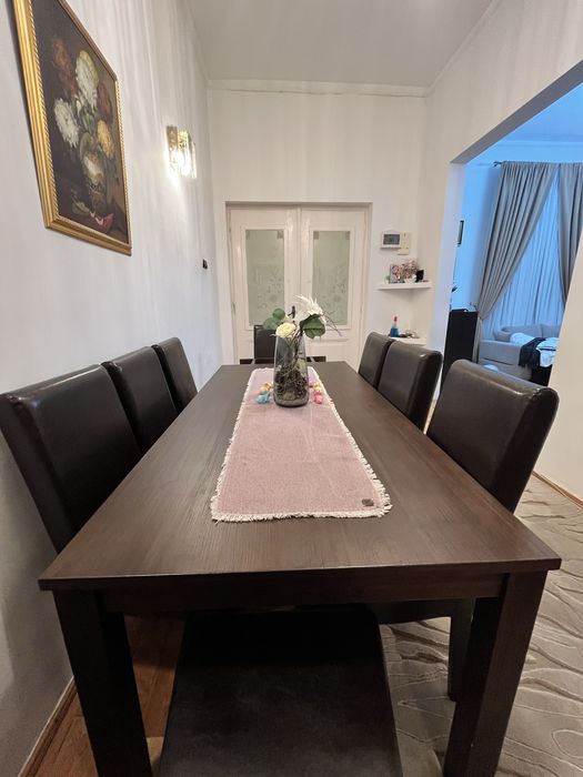 Set de living cu masa si scaune Venetia