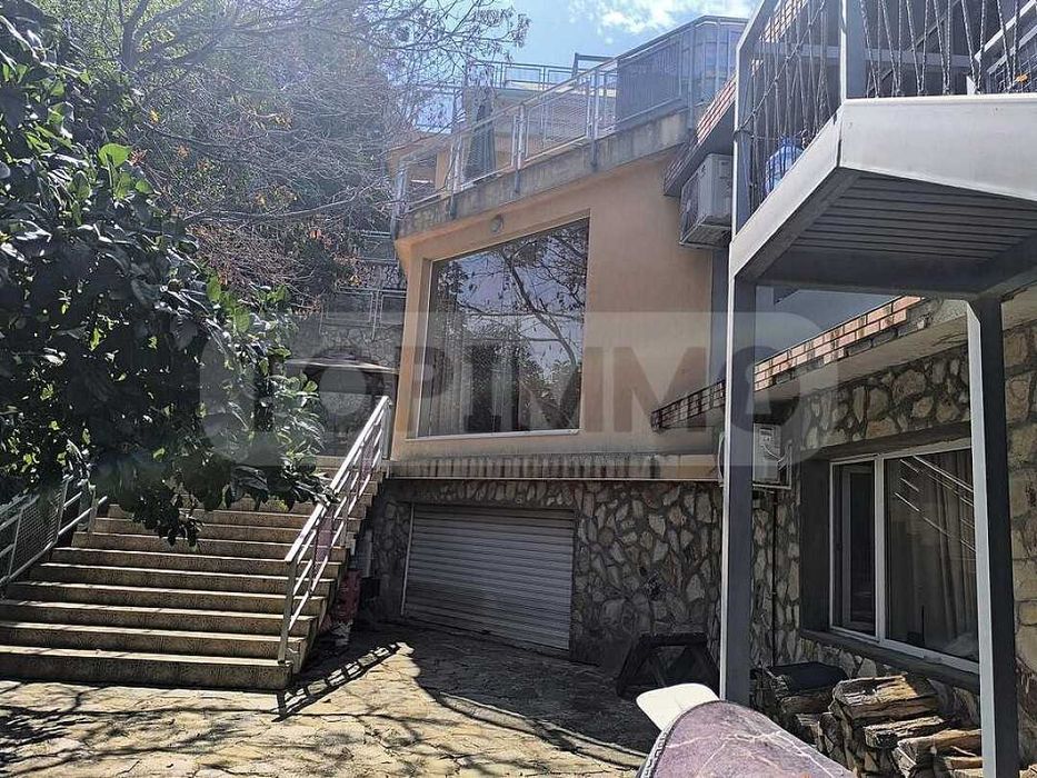 Двустаен апартамент в м-т Ален мак