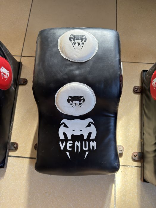 Настенные  груши