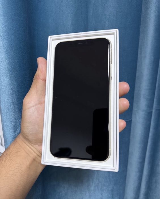 iphone 11  без ремонта