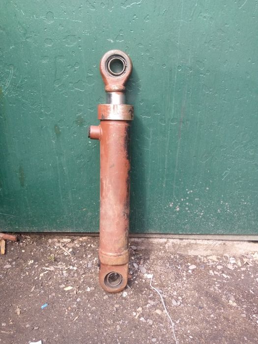 Продам гидроцилиндр от Куна