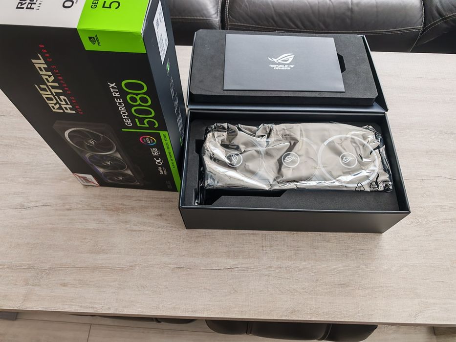Компютър топ билд от 14900кs+Apex Encore Z790 ,5080 ROG ASTRAL
