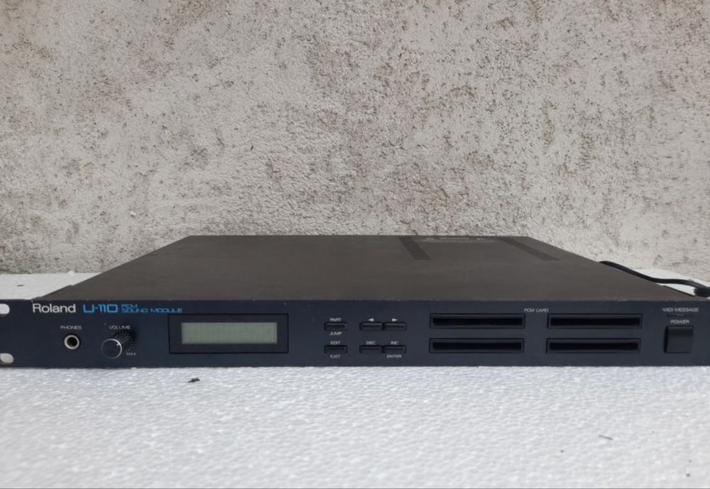 procesor tonuri clape midi Roland U-110