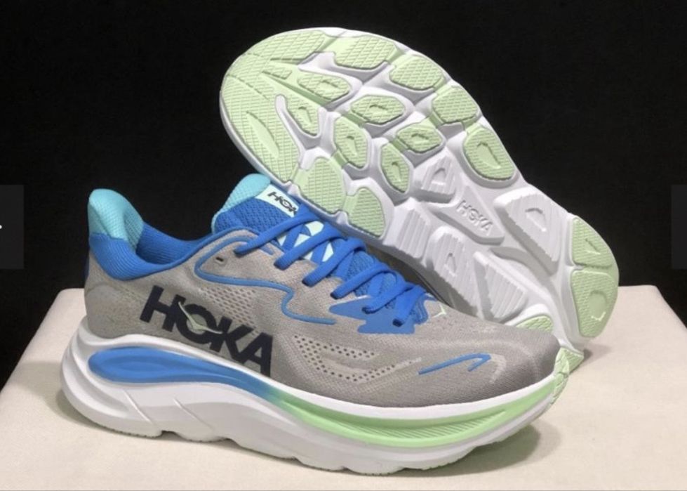 HOKA Clifton 10 Silver 43-44, originali noi, alergare fitness casual
