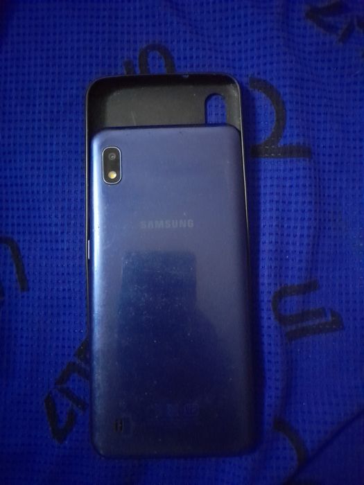 Самсунг а 10.  LTE