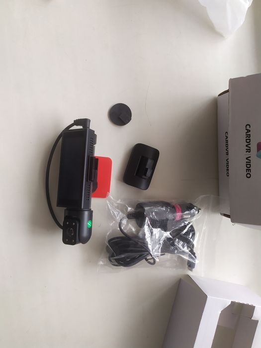 Продам виде регистратор с двумя камерами