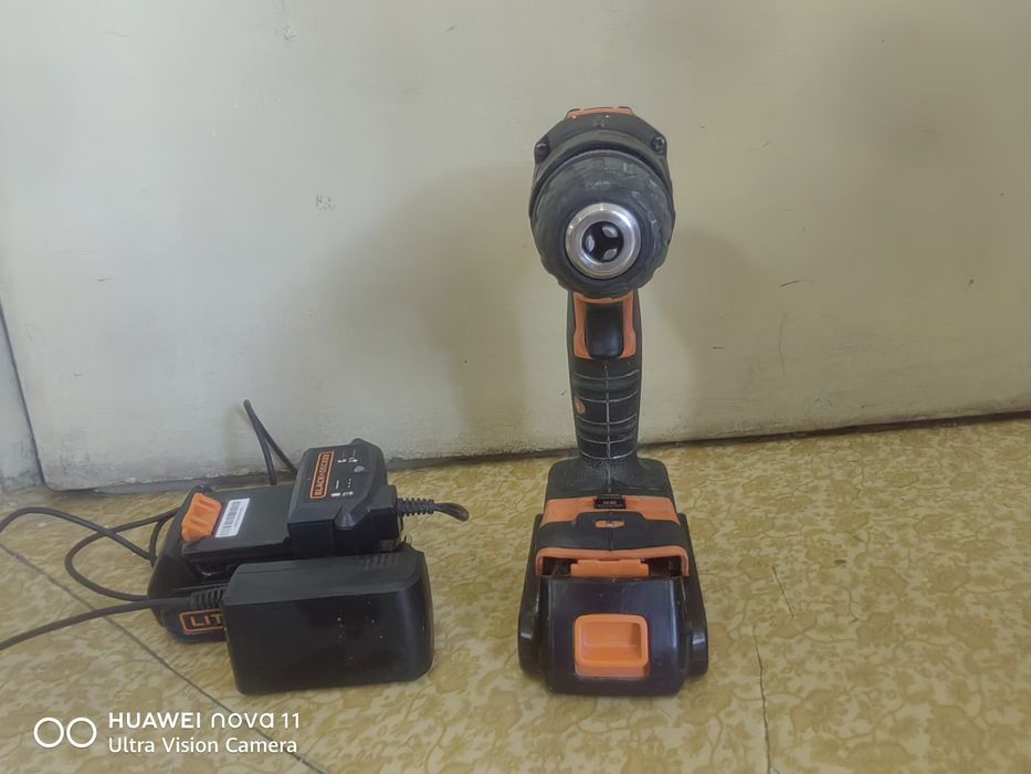 Black + Decker ударен винтоверт
