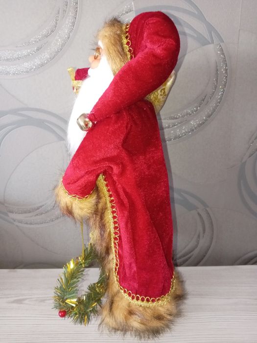 Чисто нов дядо Коледа